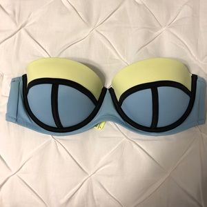 Colorblock Swimsuit Top